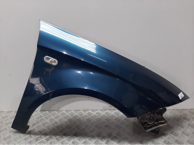 Recambio de aleta delantera derecha para seat toledo (5p2) sport referencia OEM IAM  AZUL 