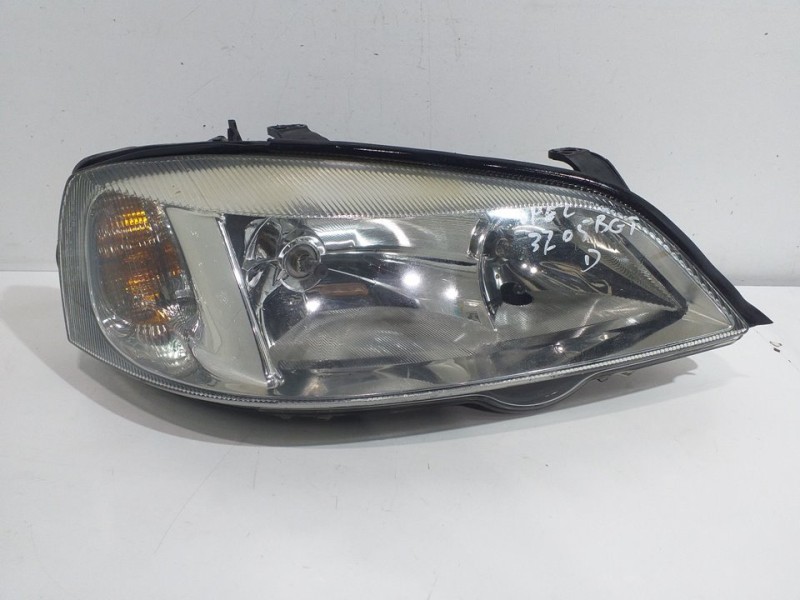Recambio de faro derecho para opel astra g berlina club referencia OEM IAM   
