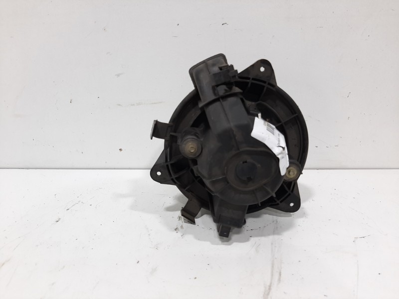 Recambio de motor calefaccion para fiat stilo (192) 1.6 16v active referencia OEM IAM    Recambio de motor calefaccion para fiat stilo (192) 1.6 16v active referencia OEM IAM