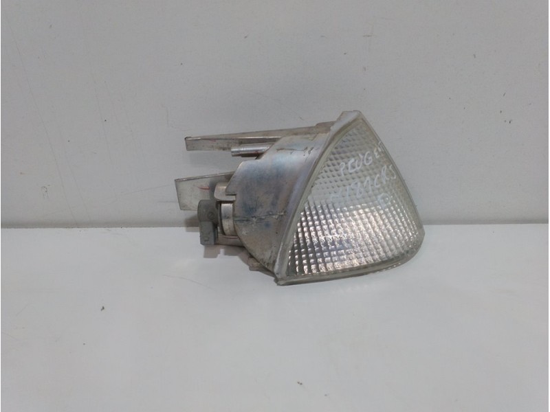 Recambio de piloto delantero derecho para peugeot expert kombi confort acristaldo (5 asientos) referencia OEM IAM   