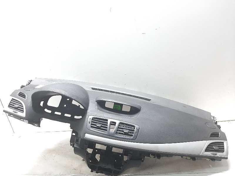 Recambio de salpicadero para renault megane iii coupe dynamique referencia OEM IAM   