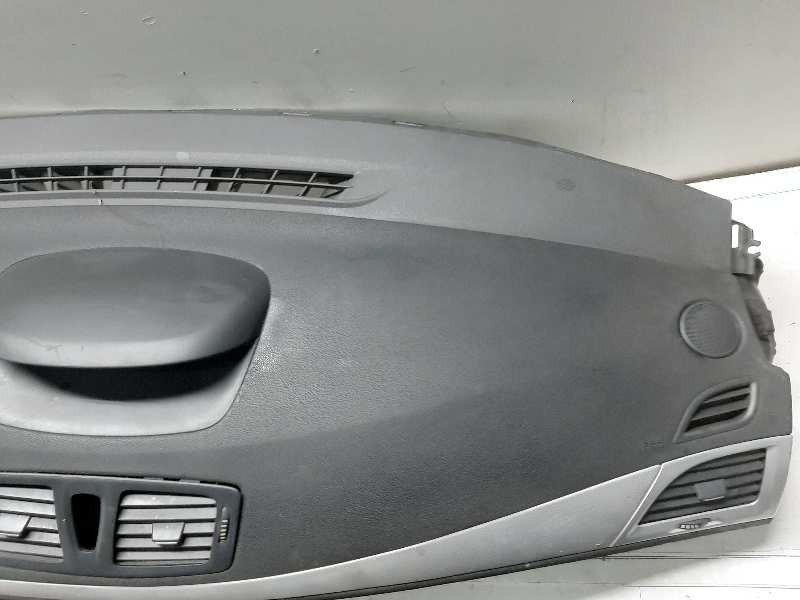 Recambio de salpicadero para renault megane iii coupe dynamique referencia OEM IAM   