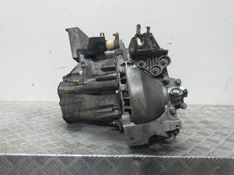 Recambio de caja cambios para peugeot 407 st sport referencia OEM IAM 20MB02 0365720 