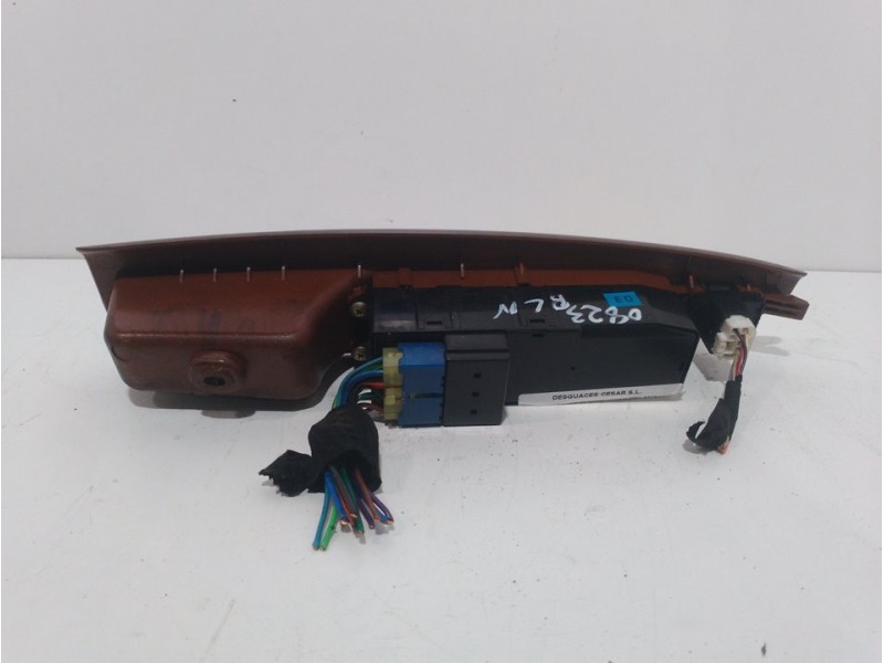 Recambio de mando elevalunas delantero izquierdo para daewoo nubira berlina cd referencia OEM IAM   