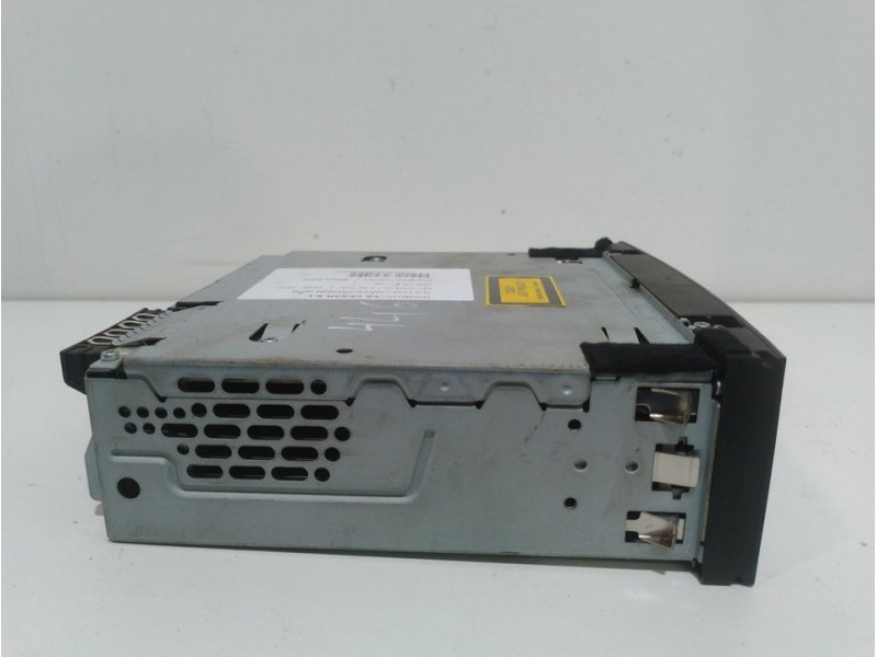 Recambio de sistema navegacion gps para citroën c3 1.4 sx plus referencia OEM IAM 96661984XT  