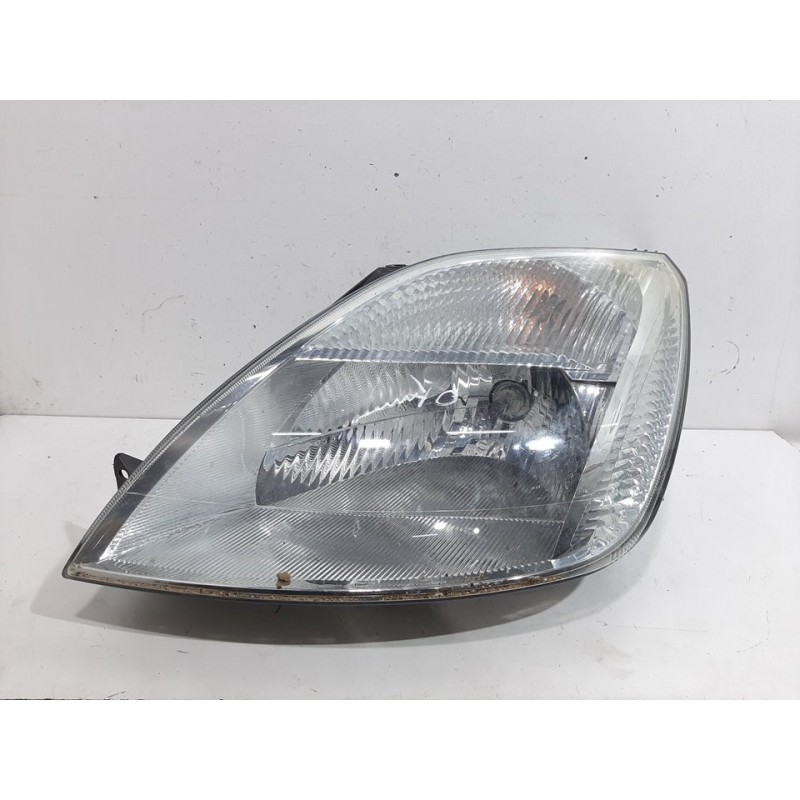 Recambio de faro izquierdo para ford fiesta (cbk) ambiente referencia OEM IAM  0374E 