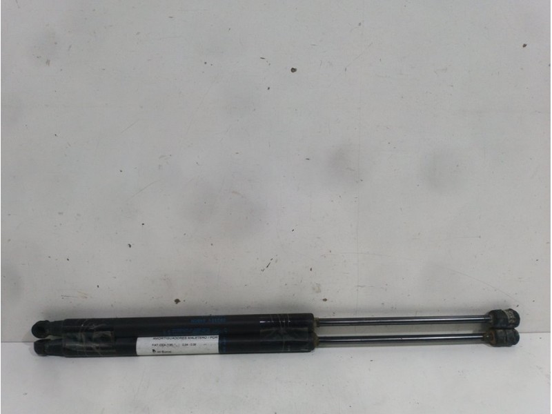 Recambio de amortiguadores maletero / porton para fiat idea (135) referencia OEM IAM 46830389  