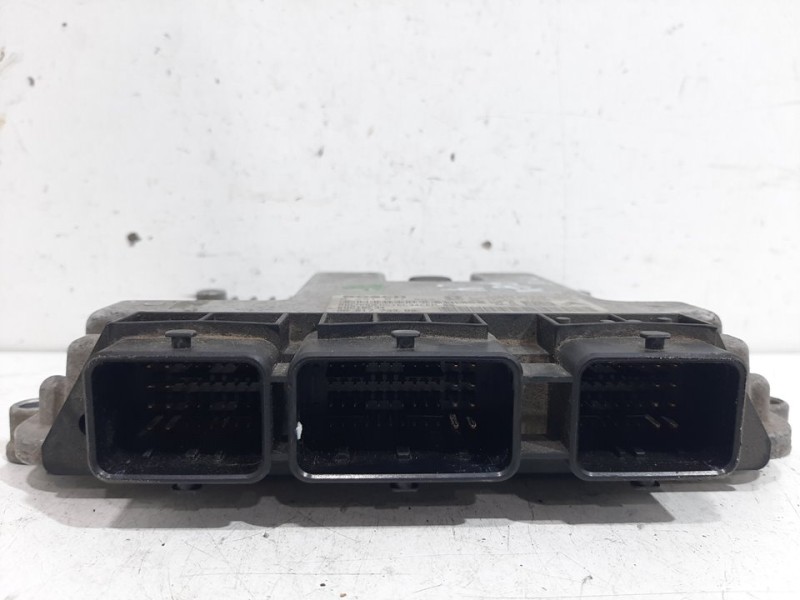 Recambio de centralita motor uce para citroën c4 berlina lx referencia OEM IAM   