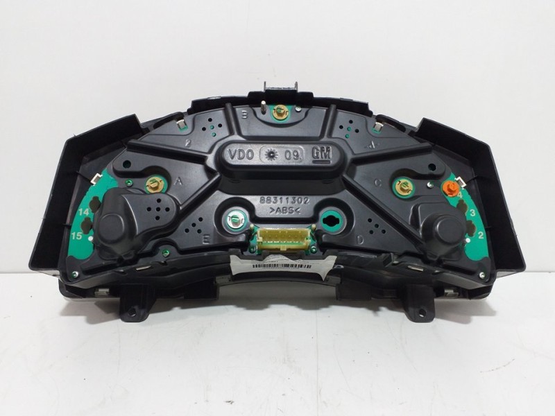 Recambio de cuadro instrumentos para opel meriva cosmo referencia OEM IAM 93177931  