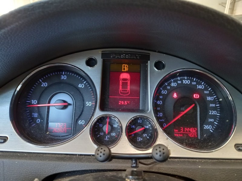 Recambio de cuadro instrumentos para volkswagen passat berlina (3c2) edition plus referencia OEM IAM A2C53117394 A2C53042108 A2C