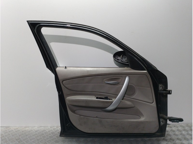 Recambio de puerta delantera izquierda para bmw serie 1 berlina (e81/e87) 118i referencia OEM IAM 41517191011  