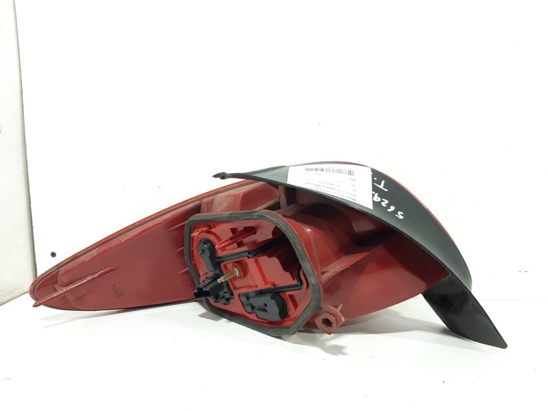 Recambio de piloto trasero derecho para peugeot 206 berlina xt referencia OEM IAM 6351P1  