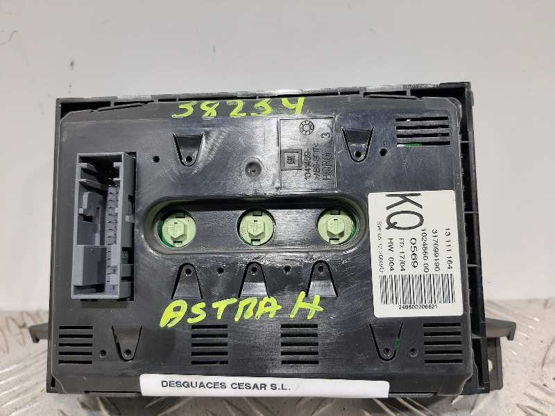 Recambio de pantalla multifuncion para opel astra h berlina elegance referencia OEM IAM 13111164 102486000 