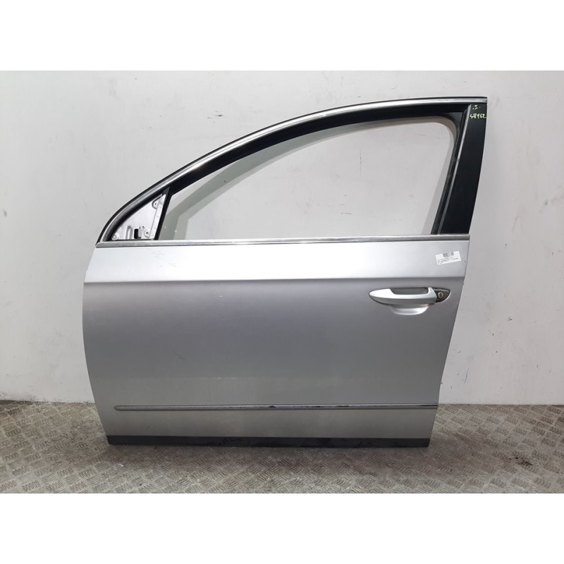 Recambio de puerta delantera izquierda para volkswagen passat berlina (3c2) edition plus referencia OEM IAM 3C4831055J PLATA 