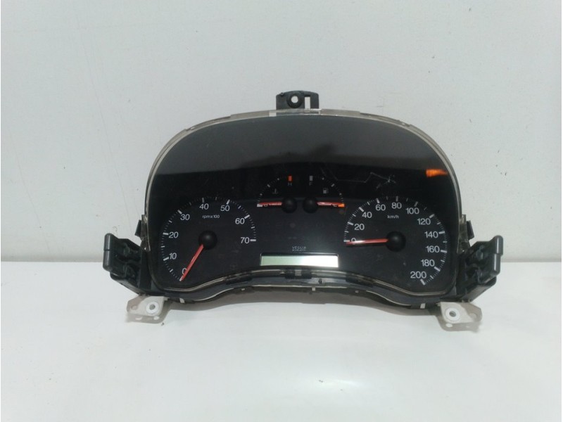 Recambio de cuadro instrumentos para fiat punto berlina (188) 1.9 jtd cat referencia OEM IAM   