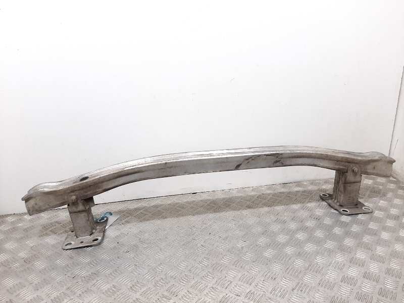 Recambio de refuerzo paragolpes delantero para renault scenic ii grand confort expression referencia OEM IAM 8200383687  