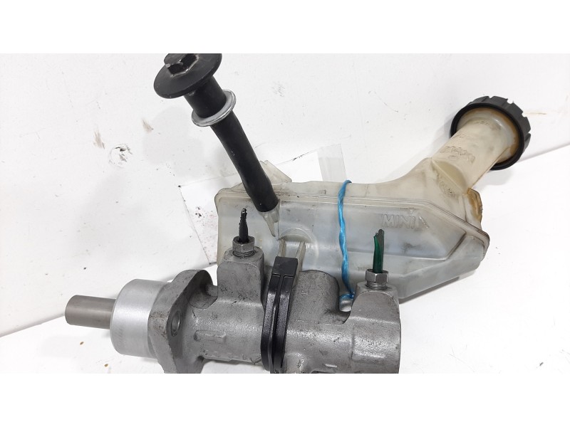 Recambio de bomba freno para renault clio iii authentique referencia OEM IAM   