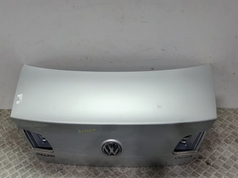 Recambio de tapa maletero para volkswagen passat berlina (3c2) edition plus referencia OEM IAM 3C5827025H PLATA 