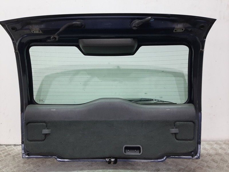 Recambio de porton trasero para volvo v40 familiar 1.8 16v referencia OEM IAM  AZUL 
