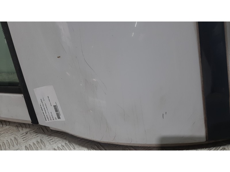 Recambio de puerta trasera izquierda para renault clio iii authentique referencia OEM IAM  BLANCO 