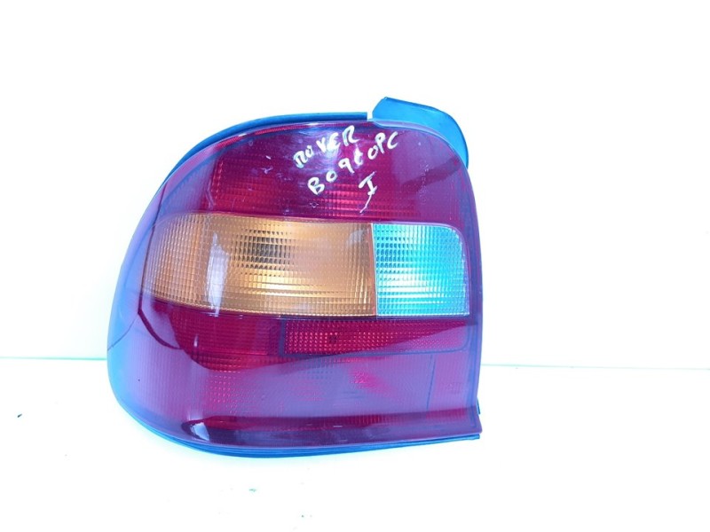 Recambio de piloto trasero izquierdo para mg serie 600 (rh) 620 si referencia OEM IAM    Recambio de piloto trasero izquierdo para mg serie 600 (rh) 620 si referencia OEM IAM