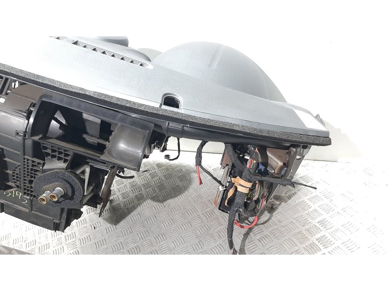 Recambio de salpicadero para renault clio iii authentique referencia OEM IAM   