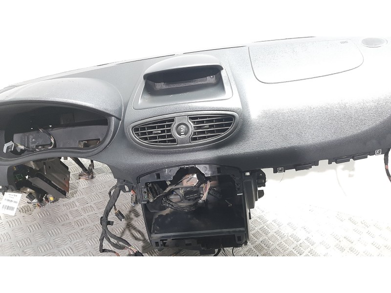 Recambio de salpicadero para renault clio iii authentique referencia OEM IAM   
