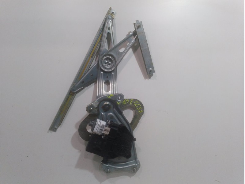 Recambio de elevalunas trasero izquierdo para renault scenic iii dynamique referencia OEM IAM 827216769R 827310004R 