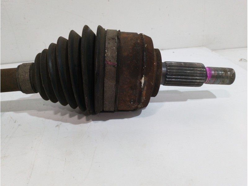 Recambio de transmision delantera izquierda para renault scenic iii dynamique referencia OEM IAM 8200847584A  