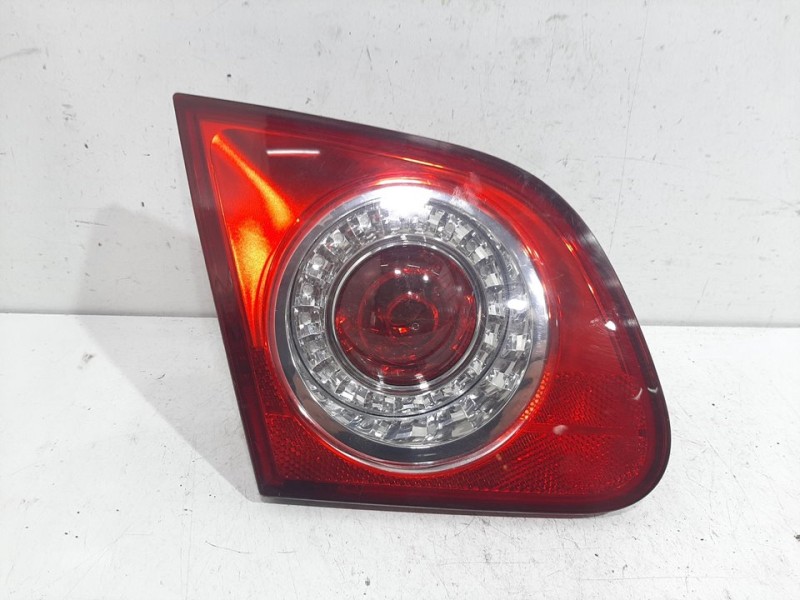 Recambio de piloto porton trasero izquierdo para volkswagen passat berlina (3c2) edition plus referencia OEM IAM  3C5945093E 