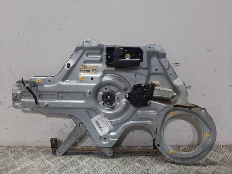 Recambio de elevalunas delantero izquierdo para kia cerato 1.6 lx familiar (5-ptas.) referencia OEM IAM 824702F020  