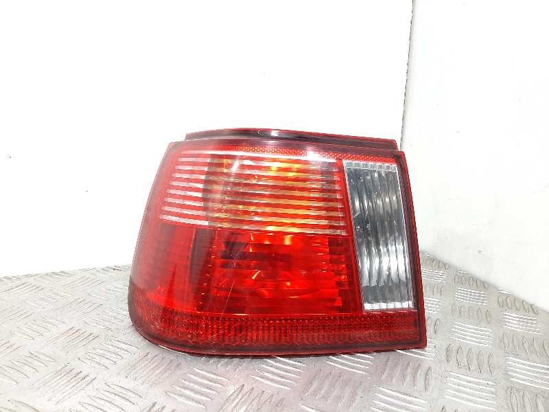 Recambio de piloto trasero izquierdo para seat ibiza (6k1) select referencia OEM IAM   