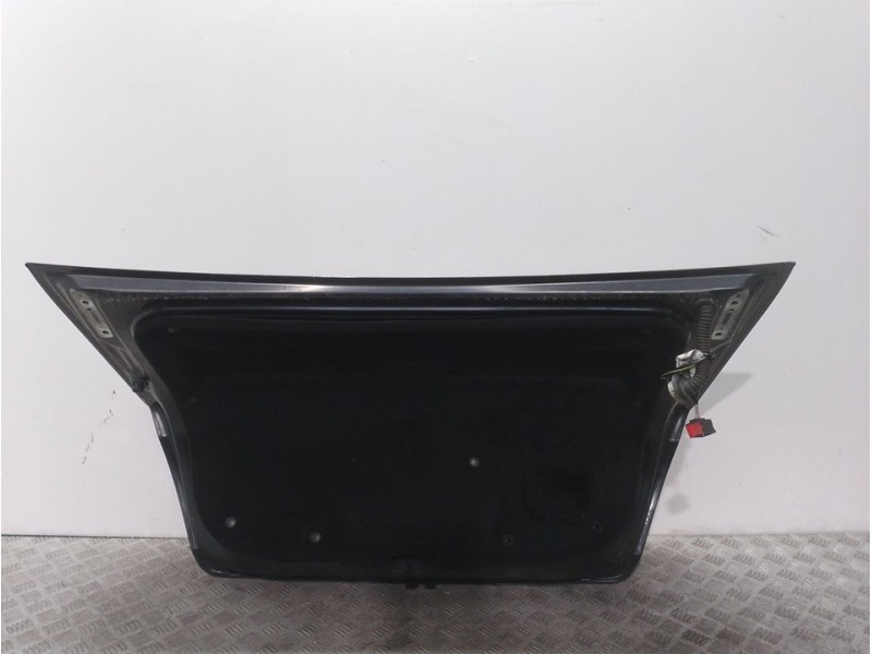 Recambio de tapa maletero para peugeot 407 st sport referencia OEM IAM  NEGRO 