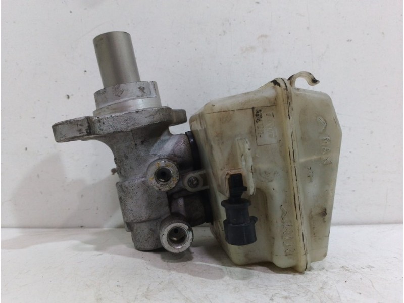 Recambio de bomba freno para opel astra h berlina enjoy referencia OEM IAM 32067271  