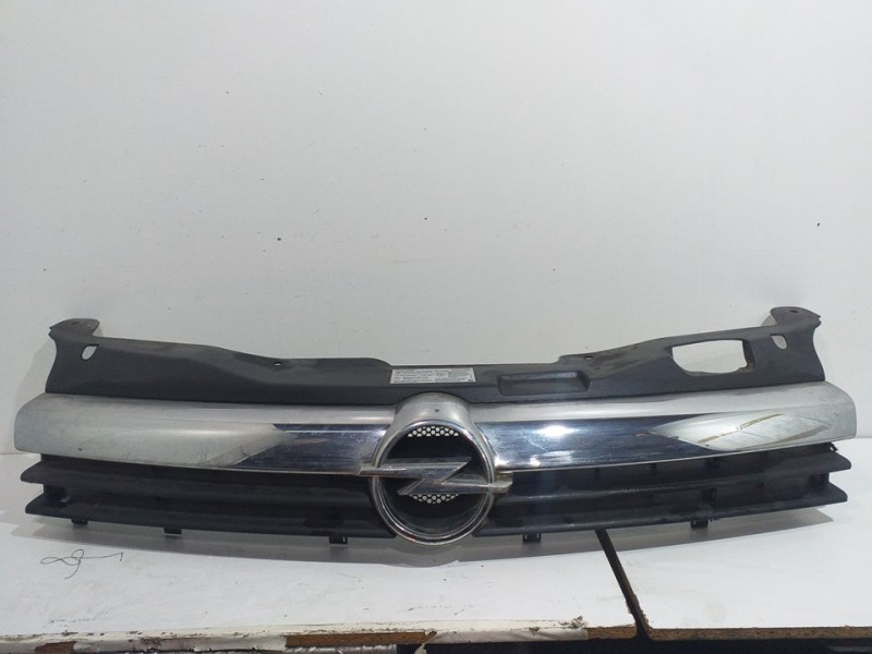 Recambio de rejilla delantera para opel astra h berlina enjoy referencia OEM IAM   