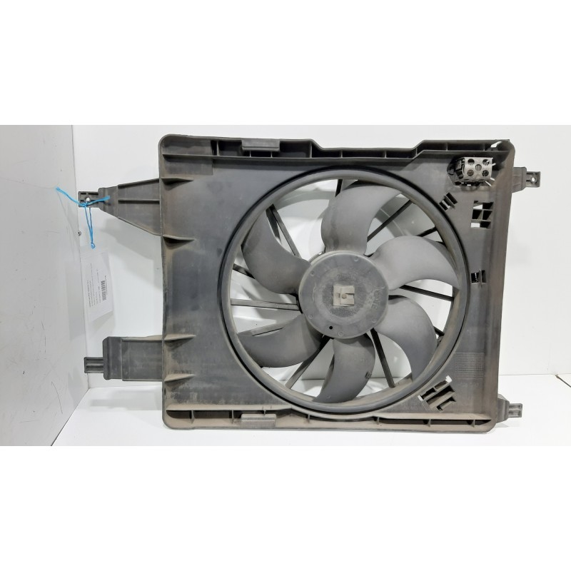 Recambio de electroventilador para renault megane ii berlina 5p confort authentique referencia OEM IAM 8200151465  