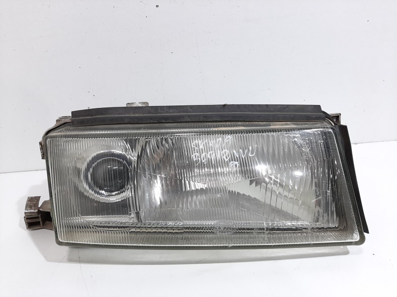 Recambio de faro derecho para skoda octavia berlina (1u2) 1.9 tdi glx referencia OEM IAM 1U1941018A  