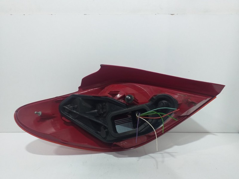 Recambio de piloto trasero derecho para peugeot 207 xs referencia OEM IAM  9649986580 79998D