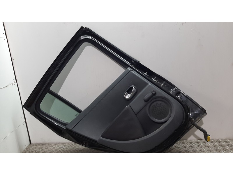 Recambio de puerta trasera izquierda para renault clio iii authentique referencia OEM IAM  NEGRO 
