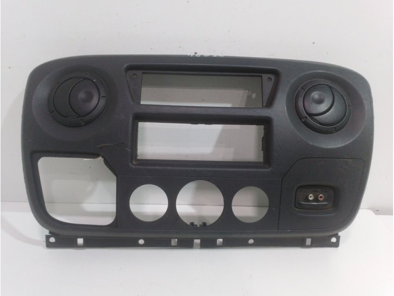 Recambio de moldura para opel movano b pritsche/kipper/koffer kipper l2h1 3,5t referencia OEM IAM 682600025R  