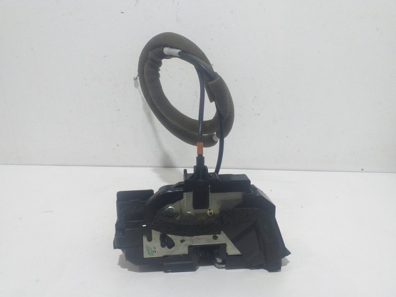 Recambio de cerradura puerta trasera derecha para nissan qashqai (j11) acenta referencia OEM IAM  825004EA2A 