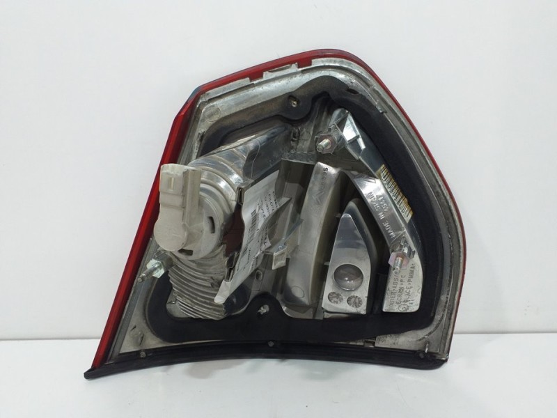 Recambio de piloto porton trasero derecho para citroën c4 picasso sx referencia OEM IAM 9652547677  