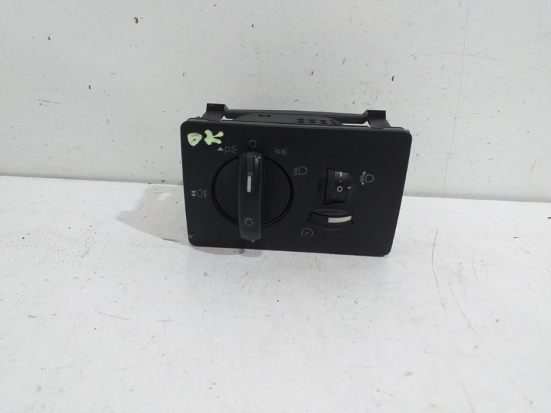 Recambio de mando luces para ford focus berlina (cap) ghia referencia OEM IAM   