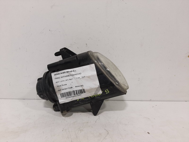 Recambio de faro antiniebla derecho para seat leon (1m1) signo referencia OEM IAM 1M0941702B  
