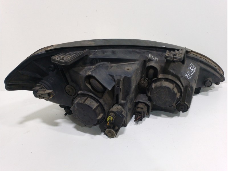 Recambio de faro izquierdo para ssangyong kyron 200 xdi limited referencia OEM IAM 8310108B14  