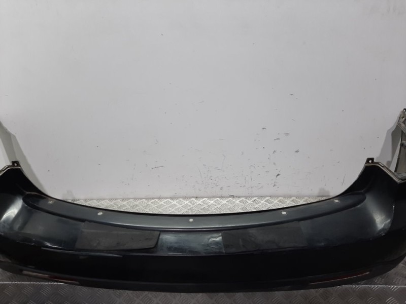 Recambio de paragolpes trasero para ssangyong kyron 200 xdi limited referencia OEM IAM 4081008B01 NEGRO 