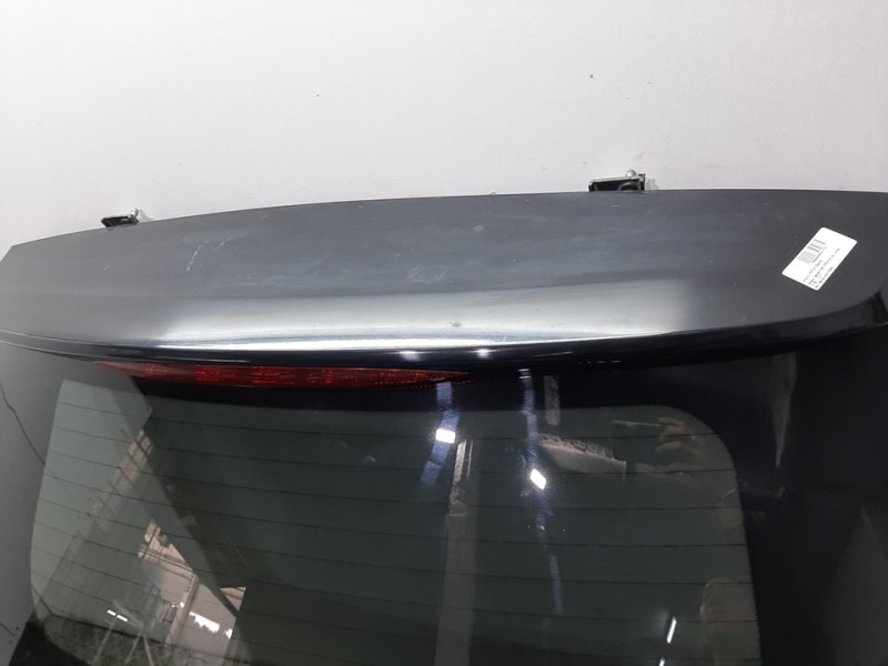 Recambio de porton trasero para ssangyong kyron 200 xdi limited referencia OEM IAM 6400108302 NEGRO 