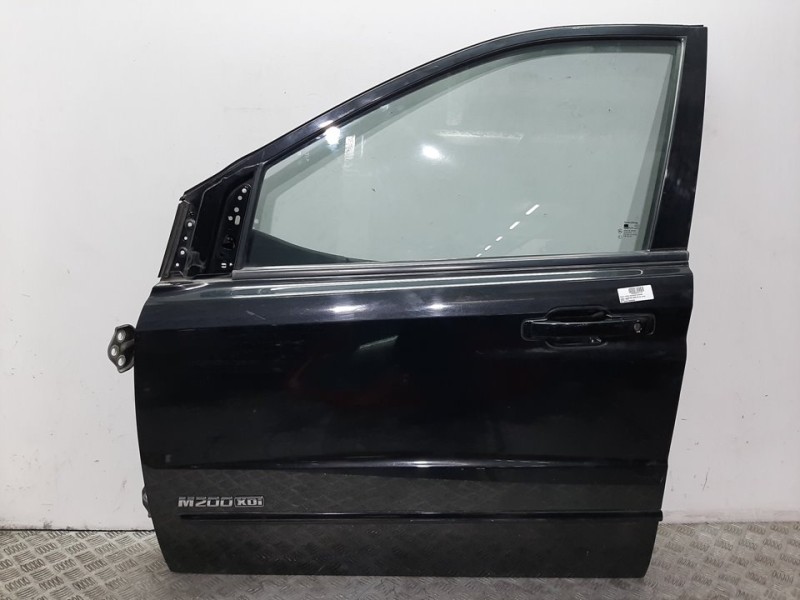 Recambio de puerta delantera izquierda para ssangyong kyron 200 xdi limited referencia OEM IAM 6200308D50 NEGRO 