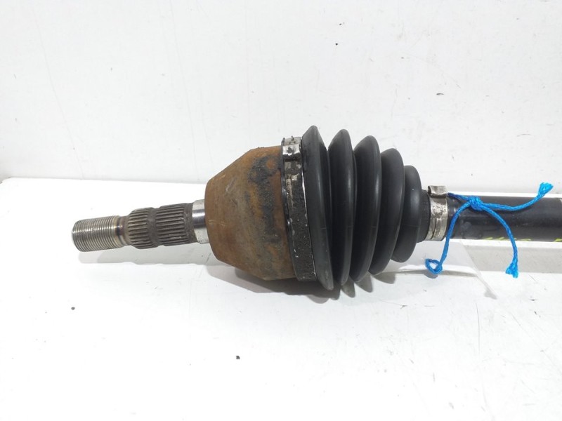 Recambio de transmision delantera izquierda para opel astra gtc cosmo referencia OEM IAM 13136379  