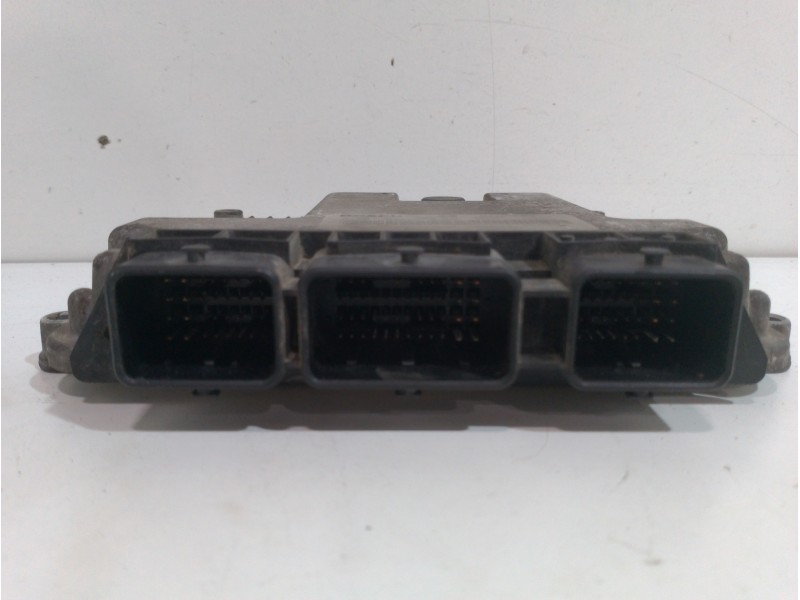Recambio de centralita motor uce para renault megane ii classic berlina expression referencia OEM IAM 0281011549 8200310863 